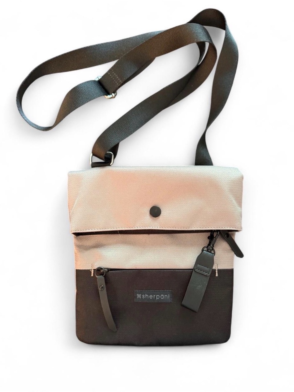 SHERPANI “Pica” style black & taupe crossbody bag with adjustable strap.